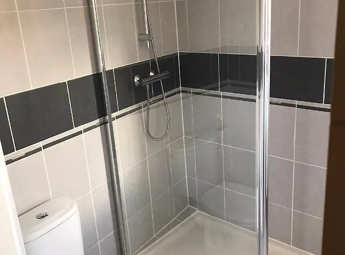 Saint Martin Duplex Proximite Immediate & Commerces Bréhal